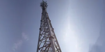 Menara Tabung Baja 3 Kaki Mandiri Menara Komunikasi Antena GSM Kisi Baja Galvanis